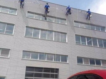 南京秦淮專業保潔清洗服務 地毯、外墻與開荒保潔全方位解決方案